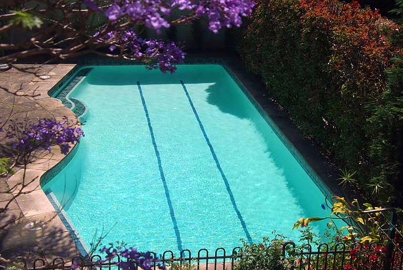 Marblesheen pool with Epotec in white.